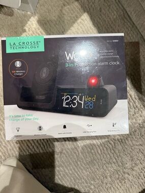La Crosse Technology Black 3-in-1 Projection Alarm Clock with Wireless Charger